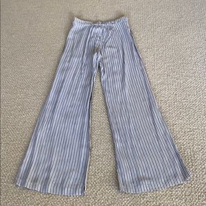 Black & white high waisted flared pants.  NWOT.